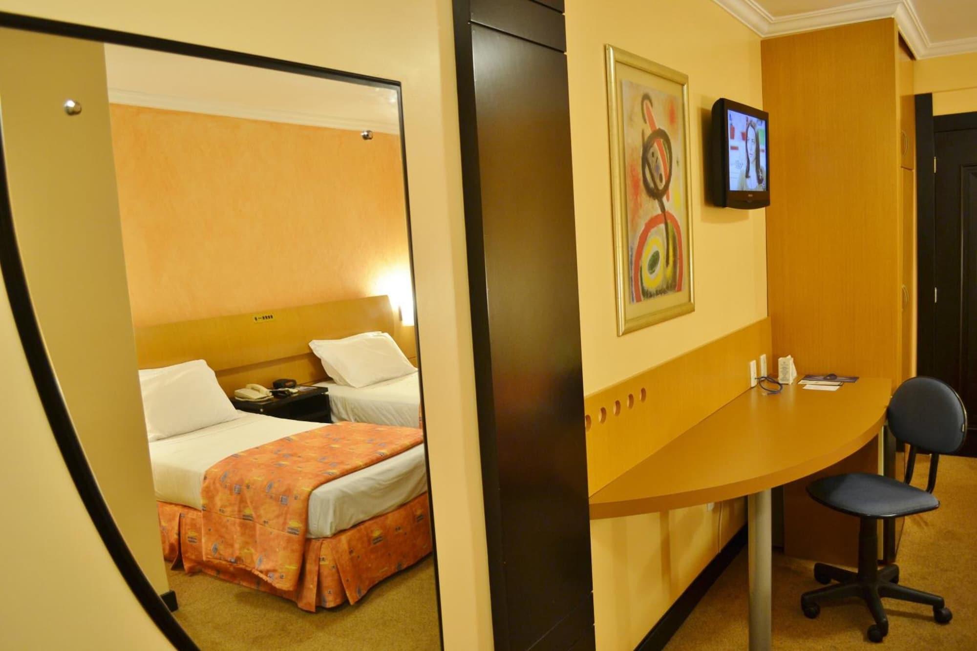 Itatiaia Hotel Passo Fundo Exterior photo
